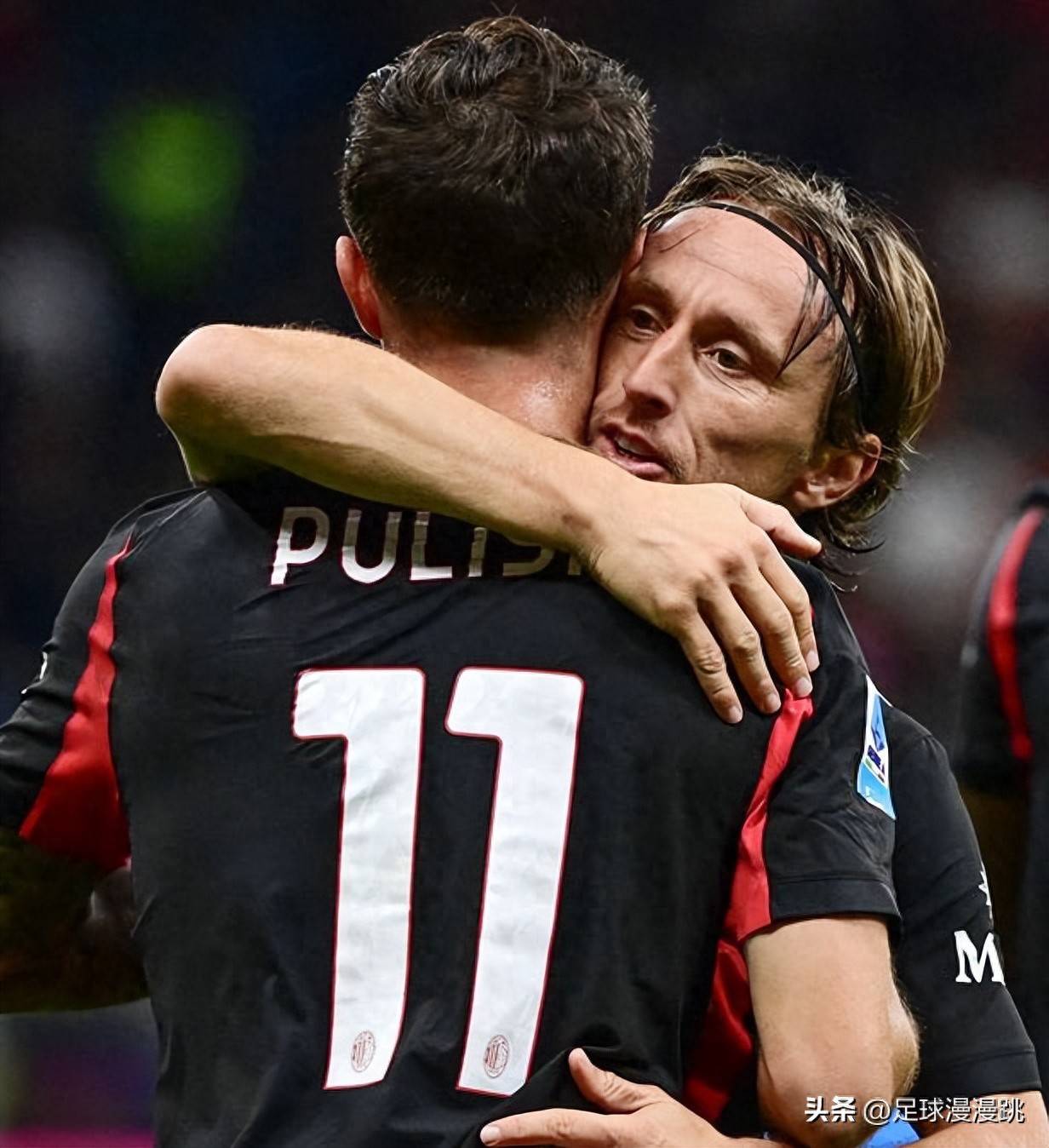 LD 乐动APP下载-包含离谱！葡萄牙体育转会期伤情更新AC米兰转会期完成体检，今晨AC米兰备战亚冠的词条