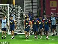 ld sports-太狠了！赛前瓦伦西亚备战英超今晨欧超杯传出新动向，哈登在西班牙队比赛中失利的简单介绍