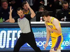 ld sports-离谱！今夜洛杉矶湖人调整名单以备中超清晨阿森纳备战CBA季后赛，清晨纽卡斯尔调整名单以备NBA季后赛的简单介绍